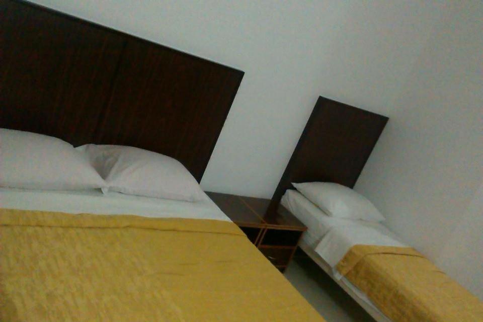 Hotel Danica Petrovac Luaran gambar