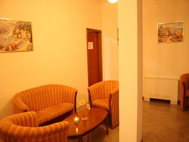 Hotel Danica Petrovac Luaran gambar