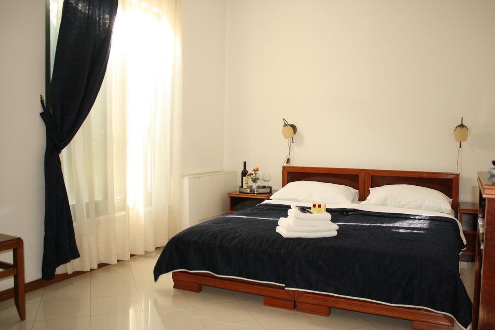 Hotel Danica Petrovac Luaran gambar